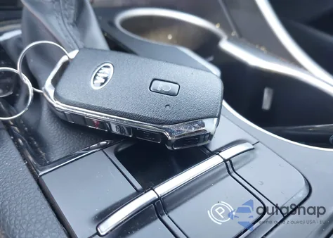 2021 Kia K5 Gt-Line z USA, uszkodzony, nr VIN 5XXG64J23MG061318